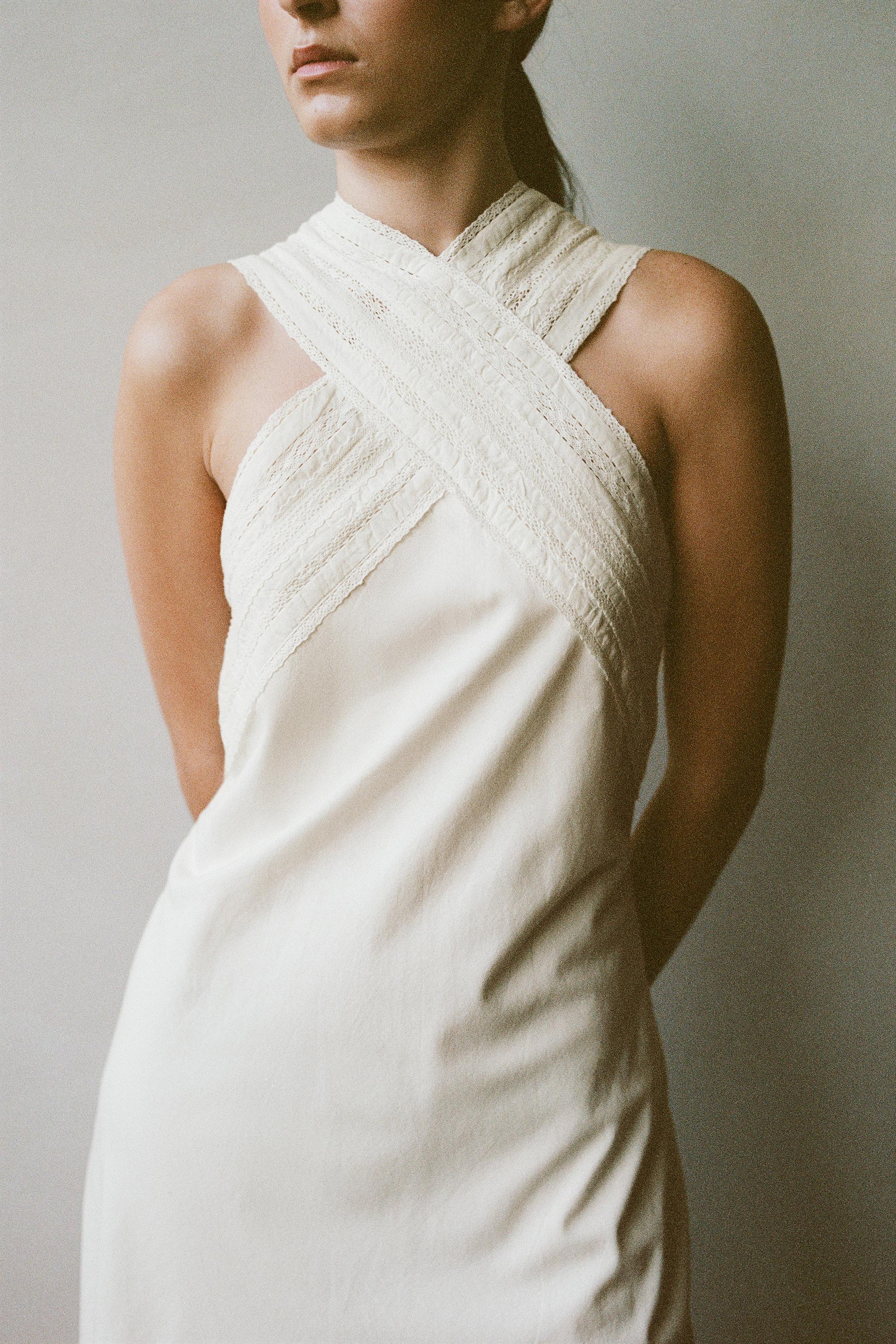 LACE NIGHTGOWN
